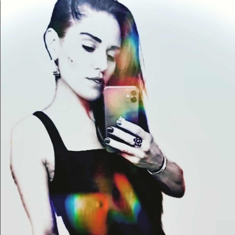 Meet your Posher, Sally